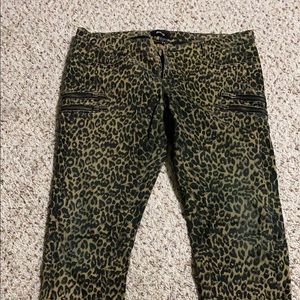 BDG, 29W, 29L. $10